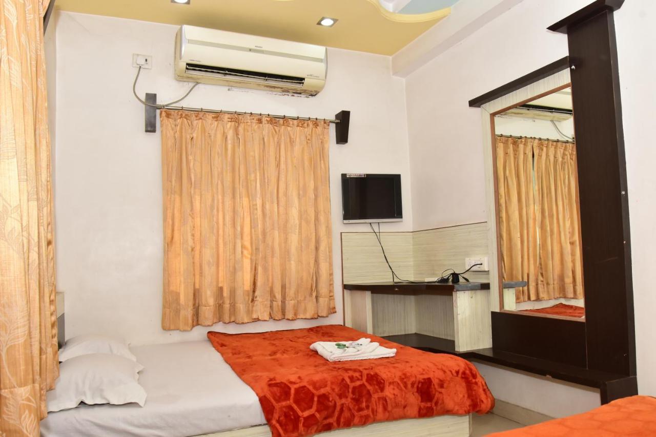 Hotel Temple Sai Shirdi Exterior foto